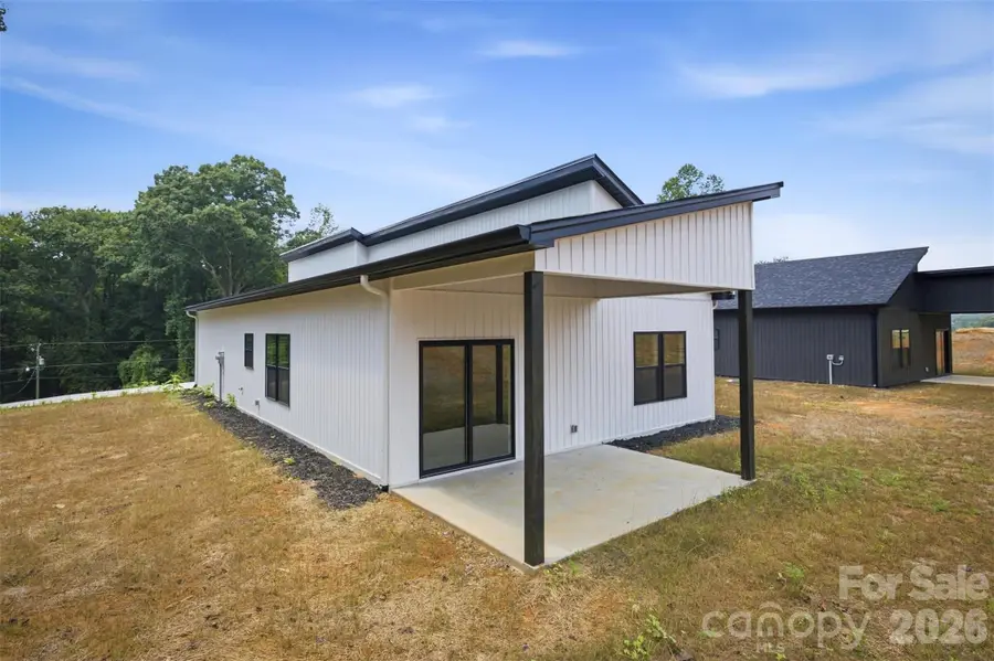 921 Overlook Drive Sw, Lenoir, NC 28645 - #3