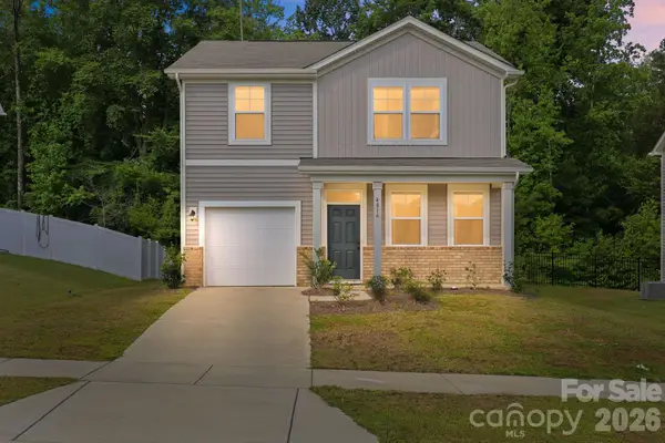 4816 Raspberry Knoll Drive, Charlotte, NC 28208