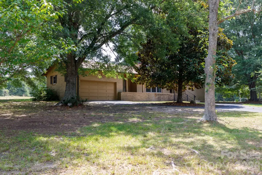 410 Ole Simpson Place, Catawba, SC 29704 - #3