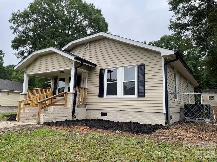 1617 W 4th Avenue, Gastonia, NC 28052 - #2