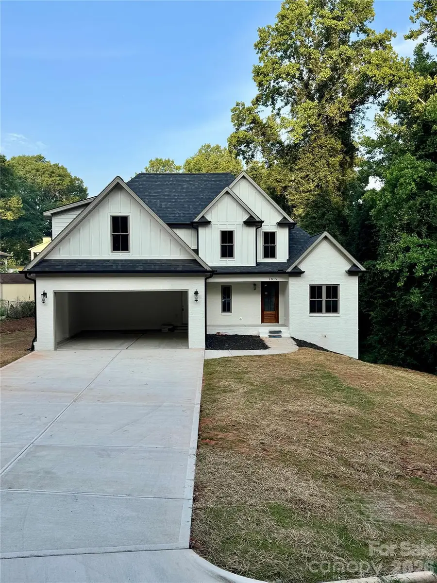 2815 1st Street Nw, Hickory, NC 28601 - #2