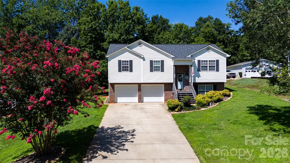 202 Raintree Lane, Morganton, NC 28655 - #1