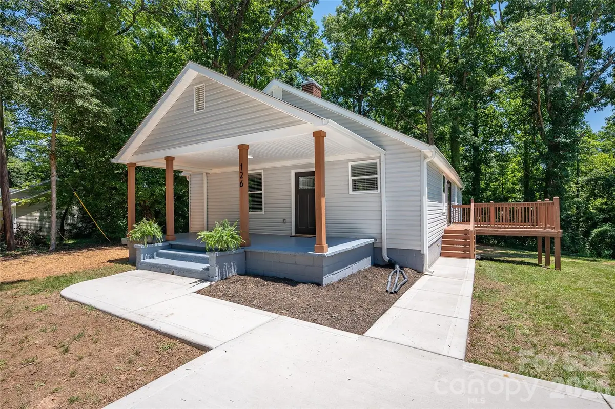 126 39th Avenue Court Nw, Hickory, NC 28601 - #1