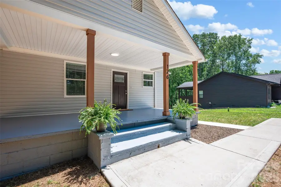 126 39th Avenue Court Nw, Hickory, NC 28601 - #3