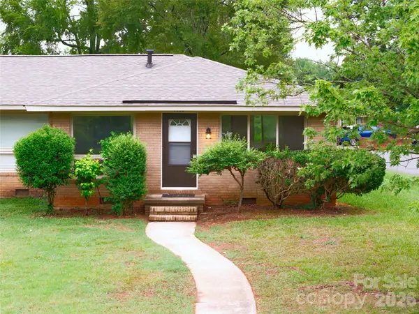 4900 Malibu Drive, Charlotte, NC 28215