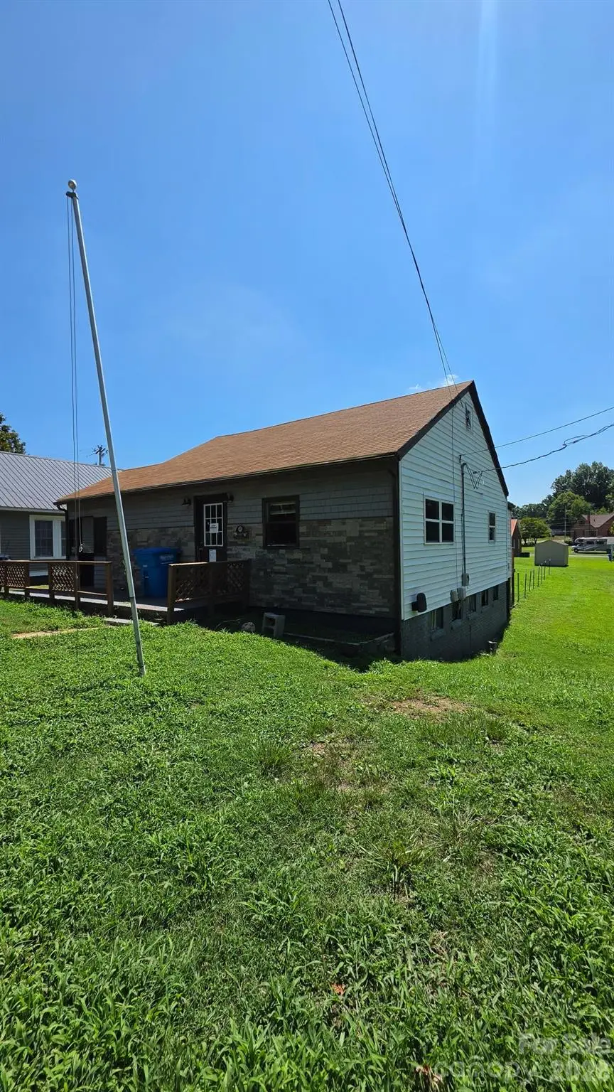 1607 W Main Street, Albemarle, NC 28001 - #2