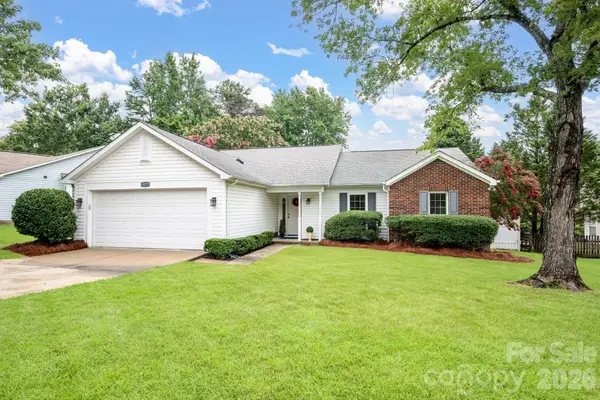 3412 Pondridge Court, Charlotte, NC 28269
