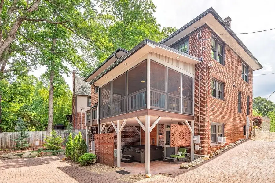83 Tacoma Circle, Asheville, NC 28801 - #3