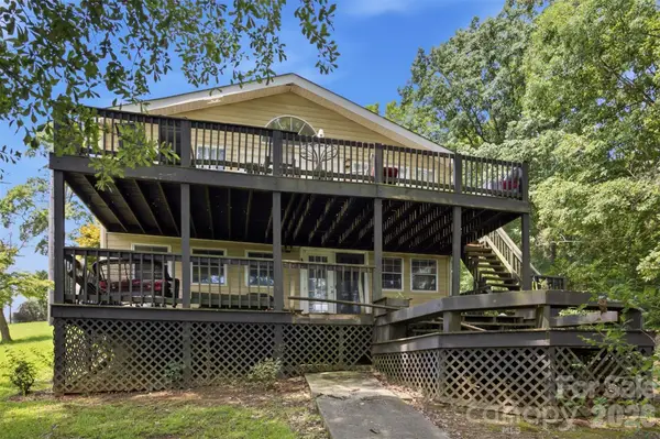 146 Duck Cove Road, Belmont, NC 28012
