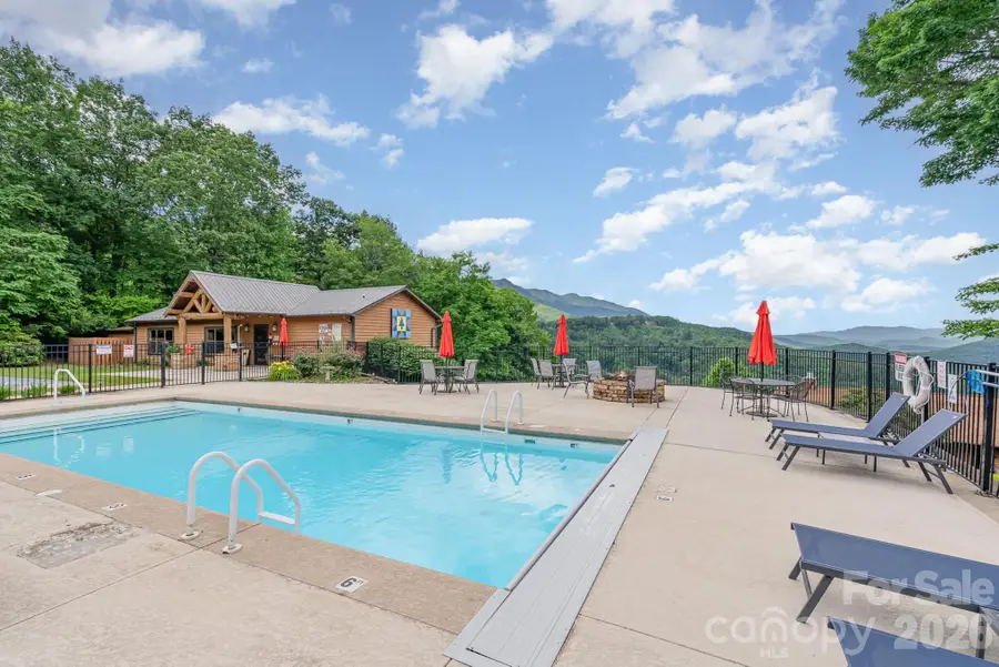 508 Over Look Drive #2, Burnsville, NC 28714 - #2