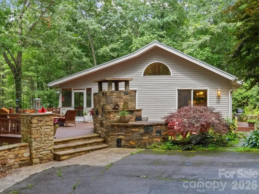 30 Kalmia Cove, Burnsville, NC 28714 - #2