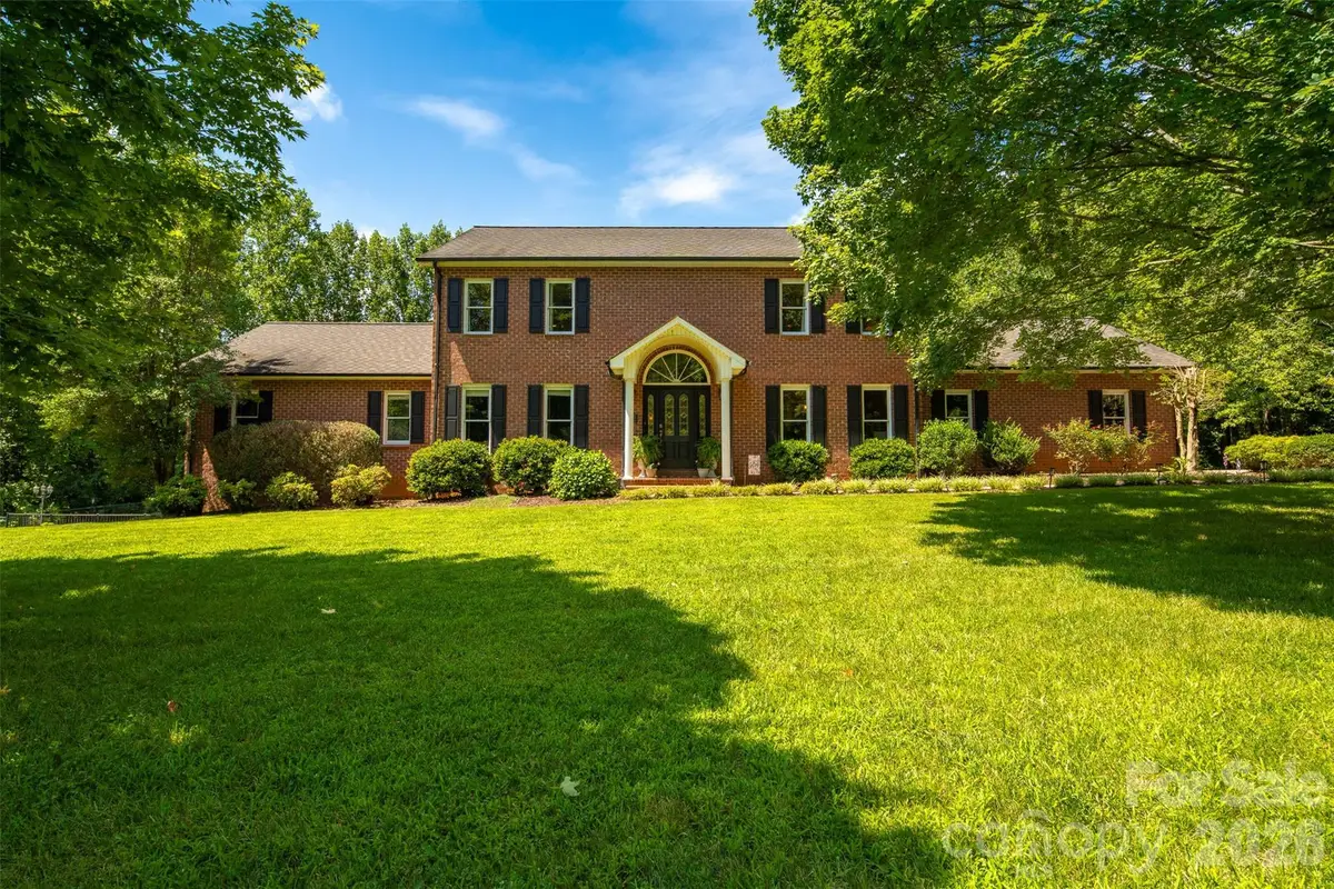 1413 Windemere Lane, Hickory, NC 28602 - #1