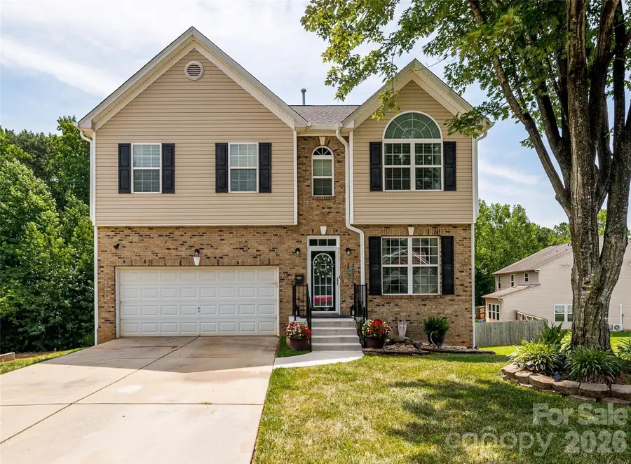 4816 Eagle Creek Drive, Charlotte, NC 28269 - #2