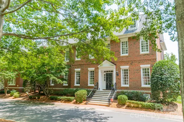 5110 Oxford Crescent Court, Charlotte, NC 28226