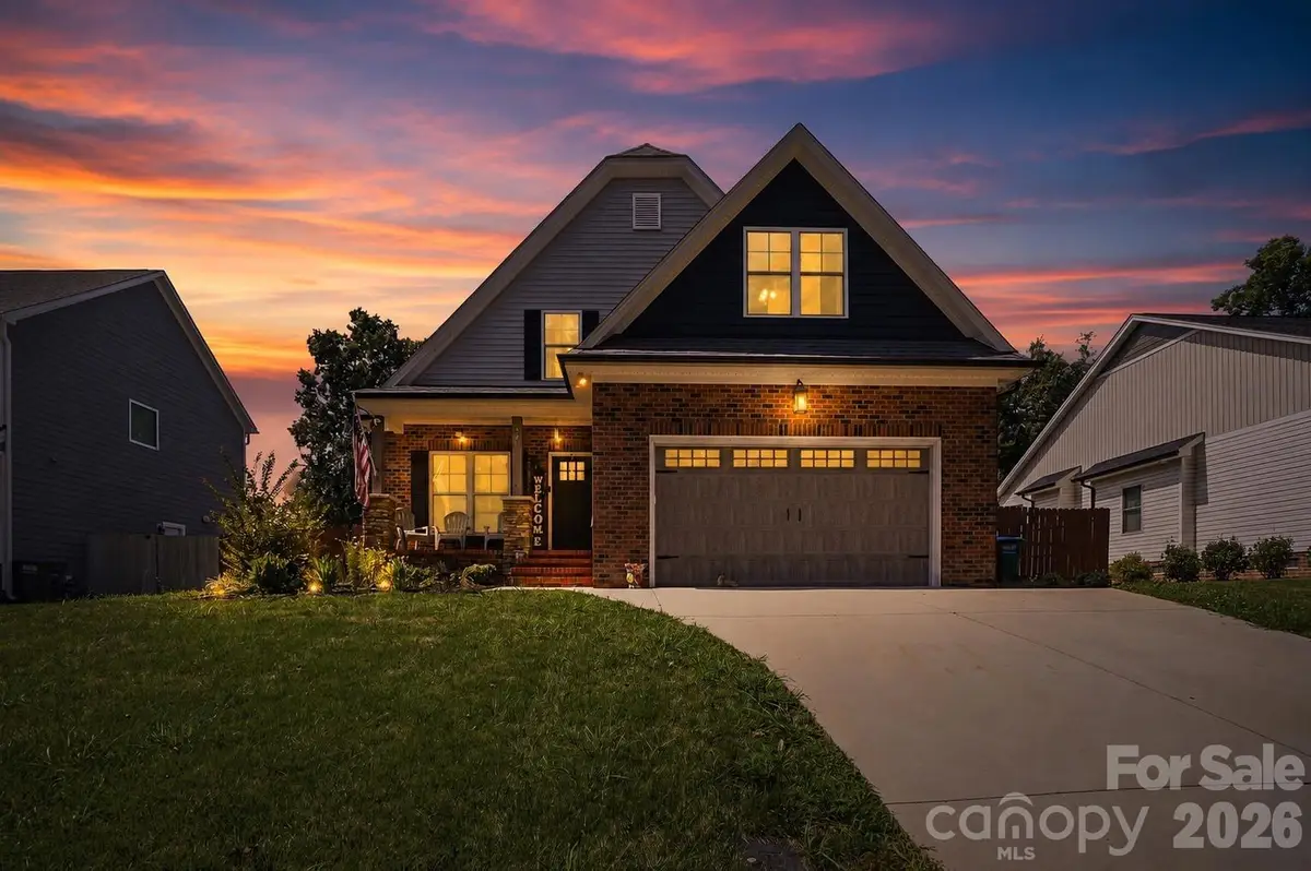 304 E Florida Avenue, Bessemer City, NC 28016 - #1