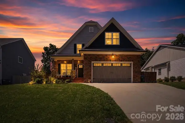 304 E Florida Avenue, Bessemer City, NC 28016
