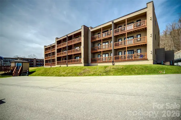 103 Sugar Ski Drive, Banner Elk, NC 28604