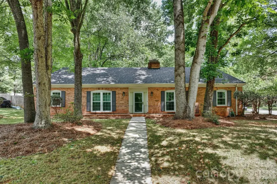 9301 Hinson Drive, Matthews, NC 28105 - #2