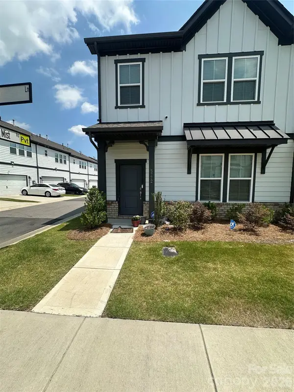 5772 Coulee Lane, Charlotte, NC 28215