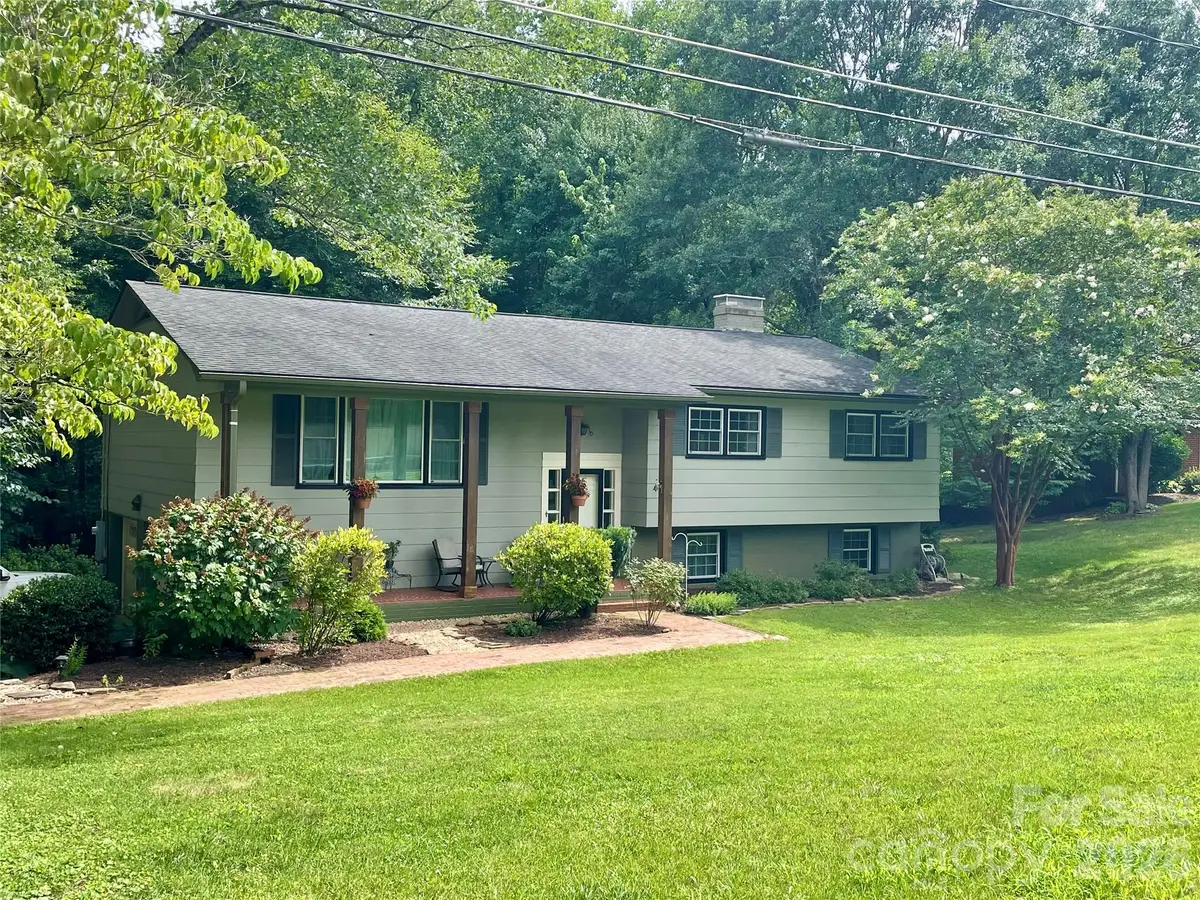 267 25th Avenue Nw, Hickory, NC 28601 - #1