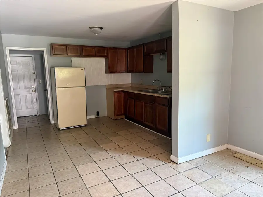 706 N Logan Street, Gastonia, NC 28052 - #3