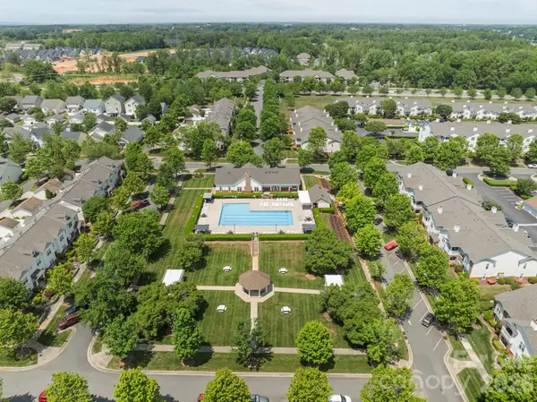 17257 Doe Valley Court, Cornelius, NC 28031