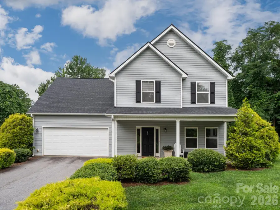 23 Scottish Circle, Asheville, NC 28803 - #2