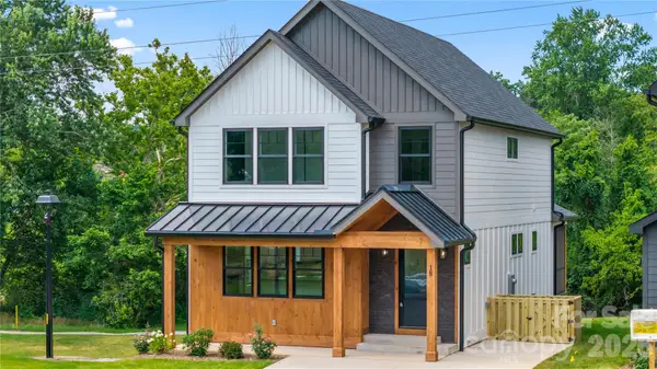 18 S Martha Kate Drive #22, Hendersonville, NC 28792