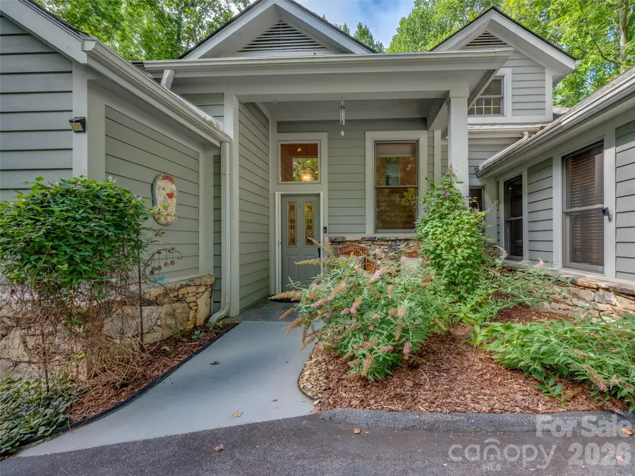 104 Little Cherokee Ridge, Hendersonville, NC 28739 - #2