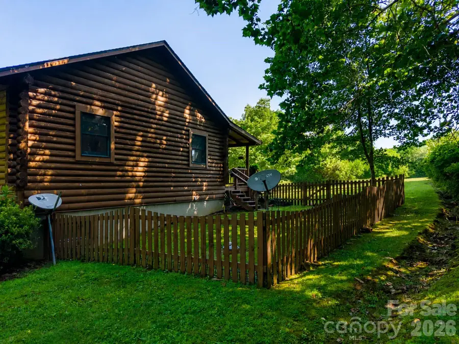 91 Tibi Lane, Waynesville, NC 28785 - #3
