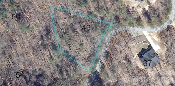 181 Falling Leaves Lane, Hendersonville, NC 28792