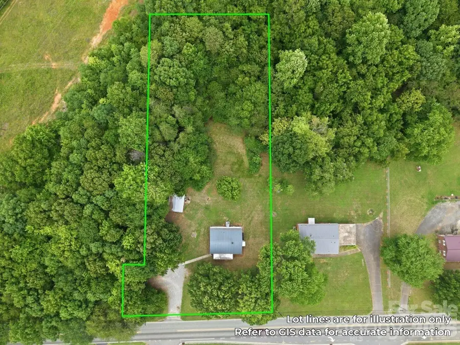 825 21st Street Drive Se, Hickory, NC 28602 - #3