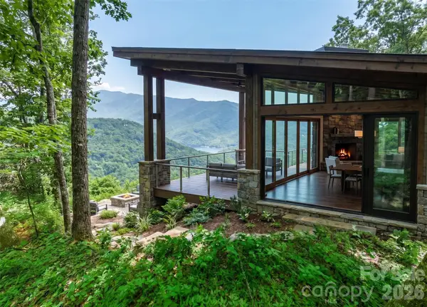 8 White Birch Court #424, Black Mountain, NC 28711