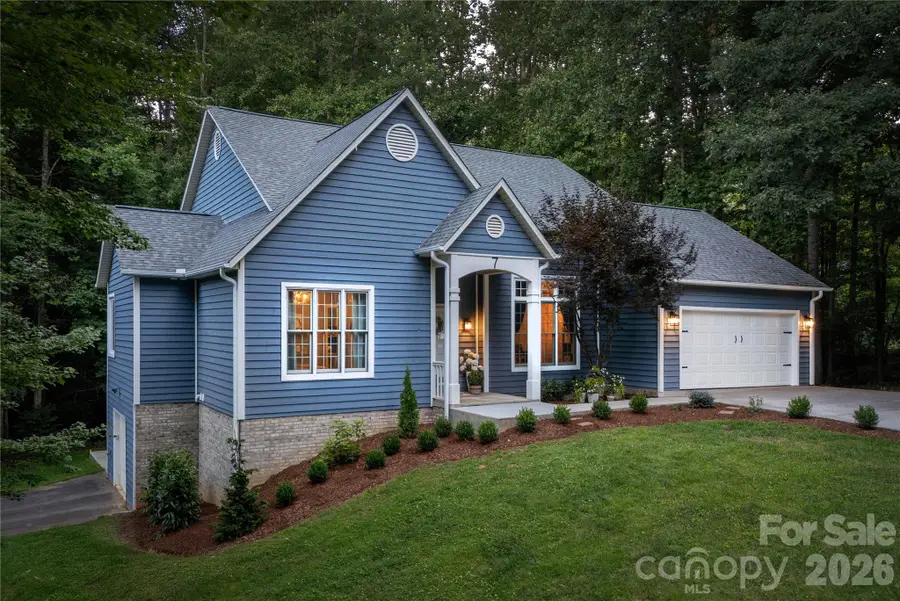 7 Oak Hollow Drive, Asheville, NC 28805 - #2