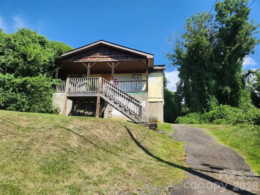 53 Max Street, Asheville, NC 28801 - #3