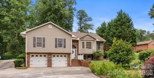 675 Country Club Road, Wilkesboro, NC 28697