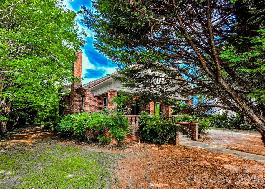 154 S Broadway Street, Forest City, NC 28043 - #2