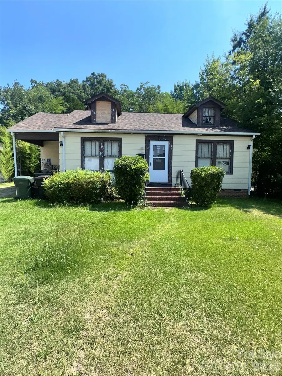 627 E Black Street, Rock Hill, SC 29730 - #2