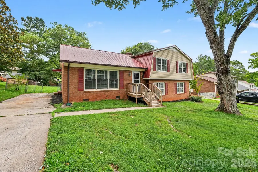 630 Colonial Drive, Statesville, NC 28625 - #3