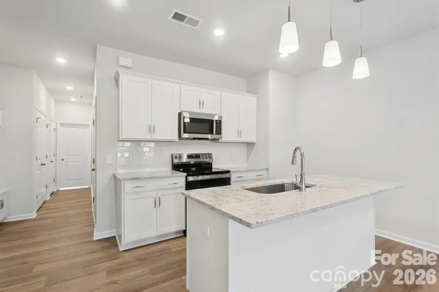4628 Lakeview Road, Charlotte, NC 28216 - #2