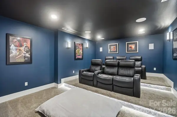 5225 Glenwalk Drive, Charlotte, NC 28269