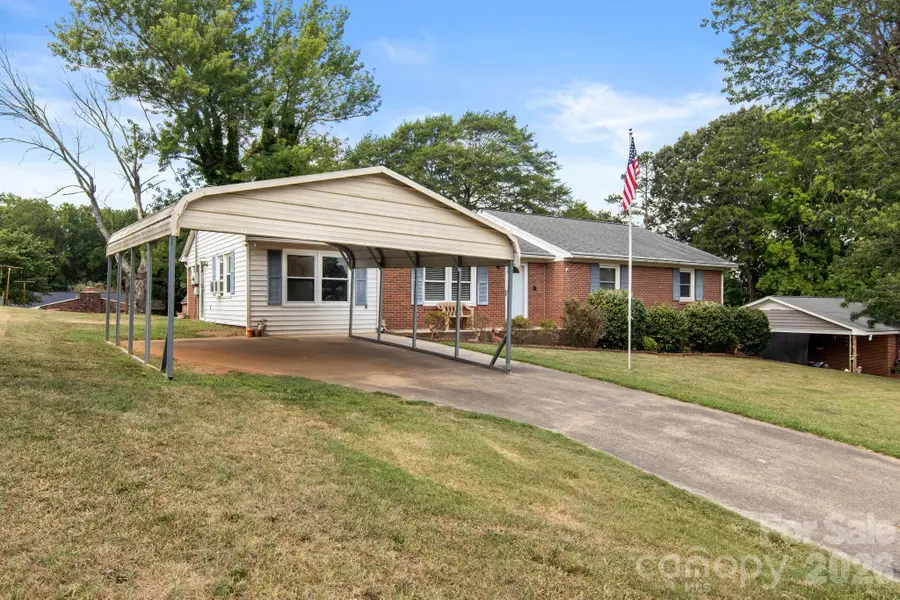 307 Somerset Drive, Kings Mountain, NC 28086 - #2