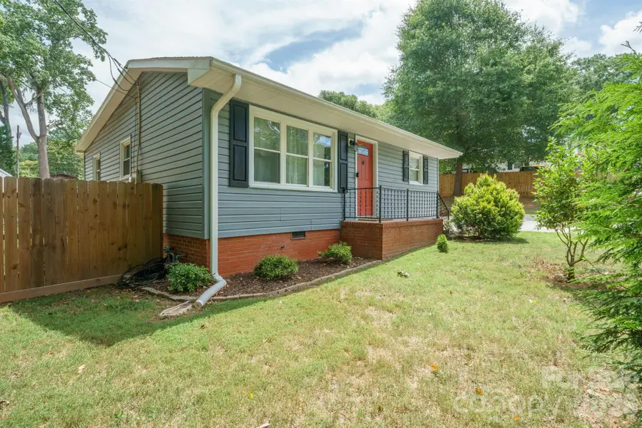 200 Point Circle, Belmont, NC 28012 - #2