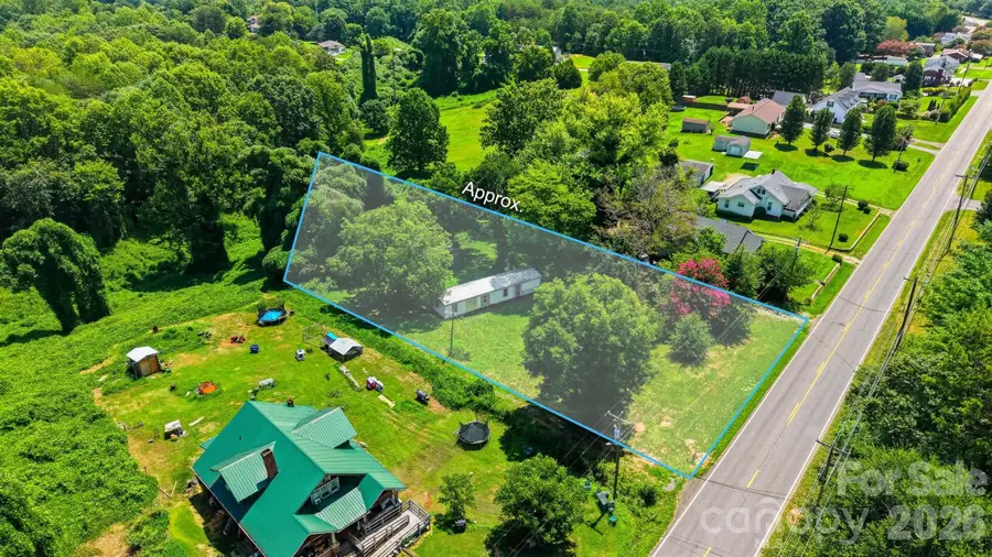 136 South Main Street, Granite Falls, NC 28630 - #2