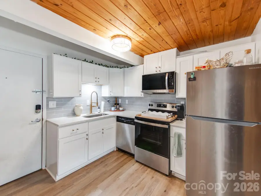 201 Hoskins Road S, Charlotte, NC 28208 - #3