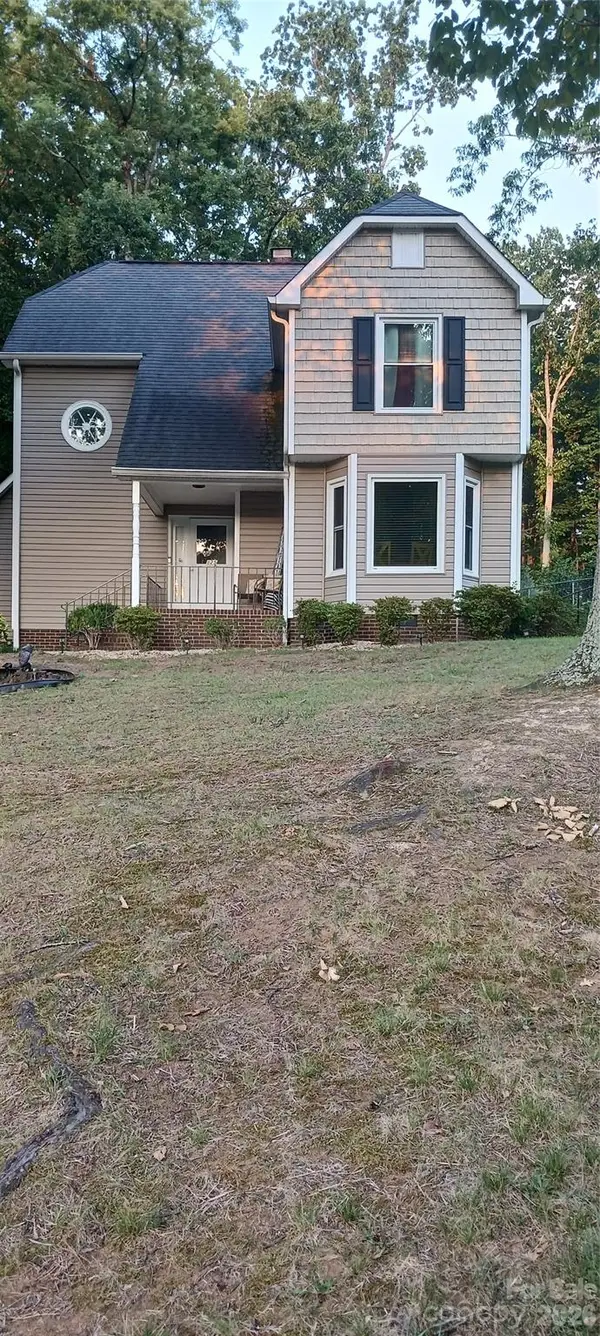 825 Raleigh Court, Gastonia, NC 28054