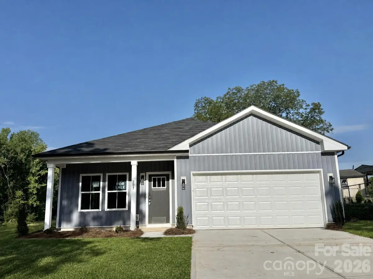 307 W 13th Street, Kannapolis, NC 28081 - #1