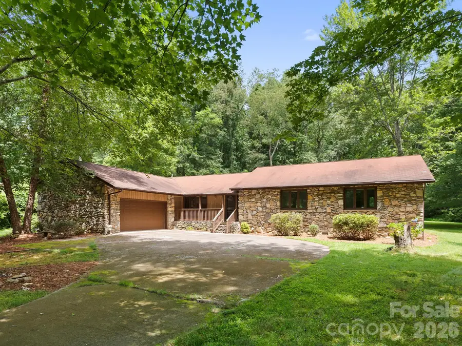 3 High Meadows Drive, Candler, NC 28715 - #2