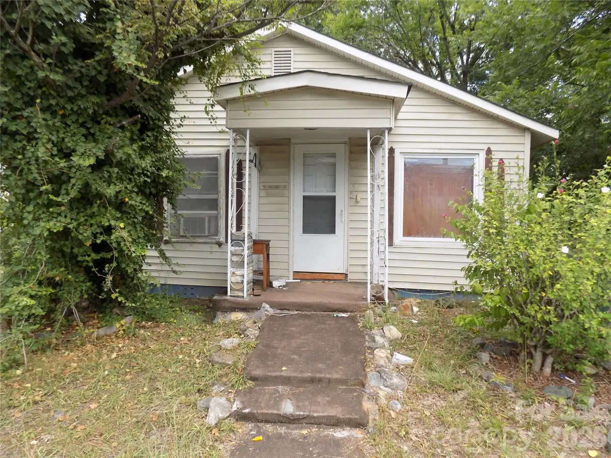 604 W Harrison Avenue, Gastonia, NC 28052 - #1