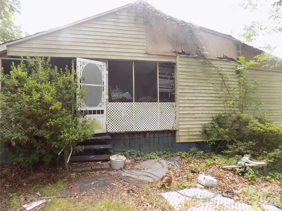 604 W Harrison Avenue, Gastonia, NC 28052 - #3